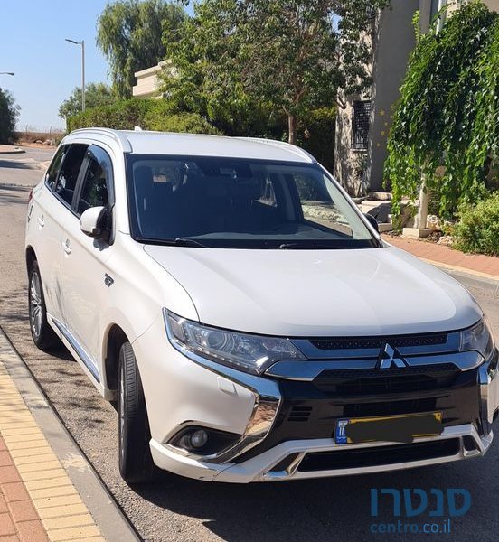 2019' Mitsubishi Outlander מיצובישי אאוטלנדר photo #2