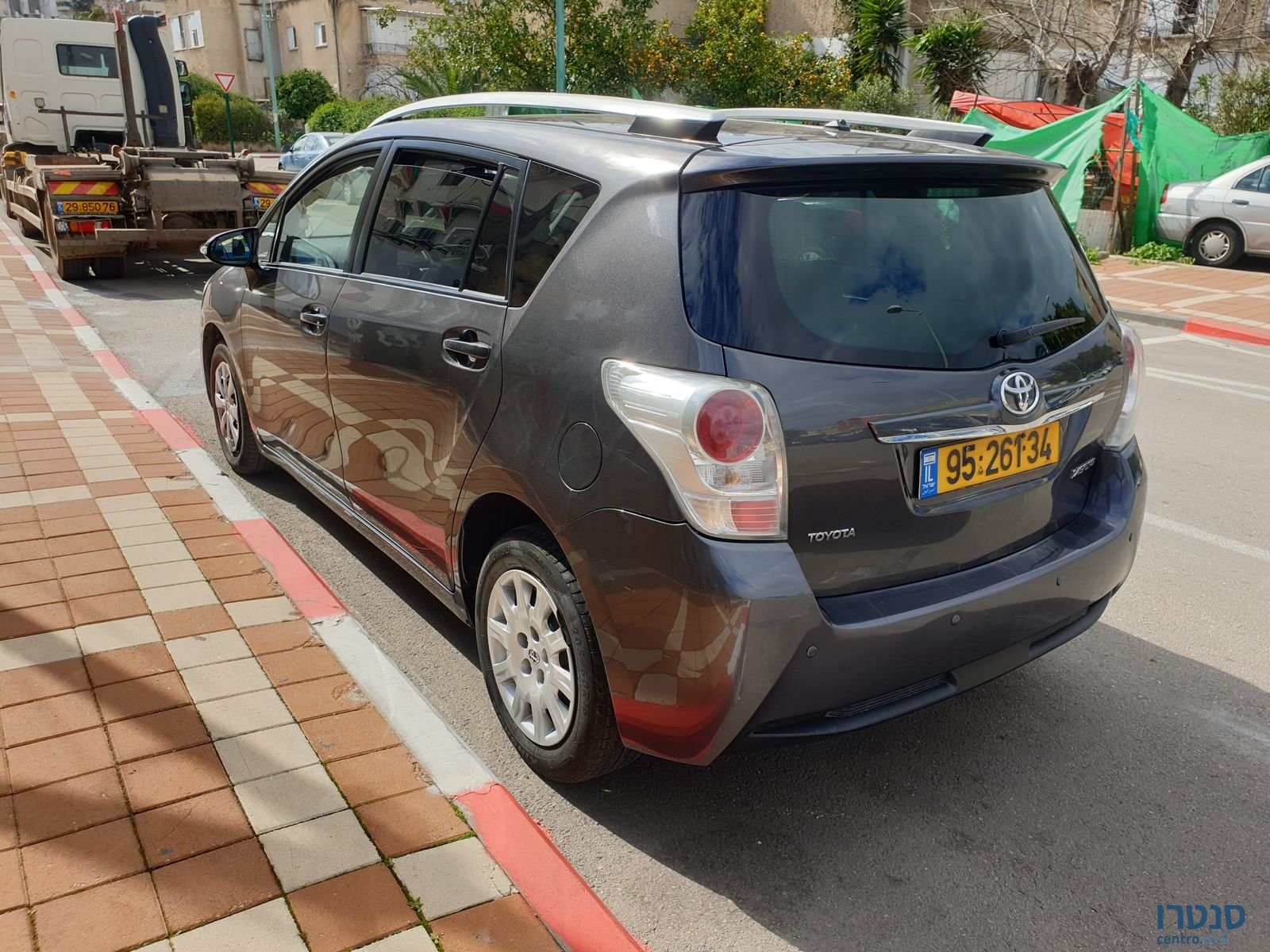 2015' Toyota Verso photo #3