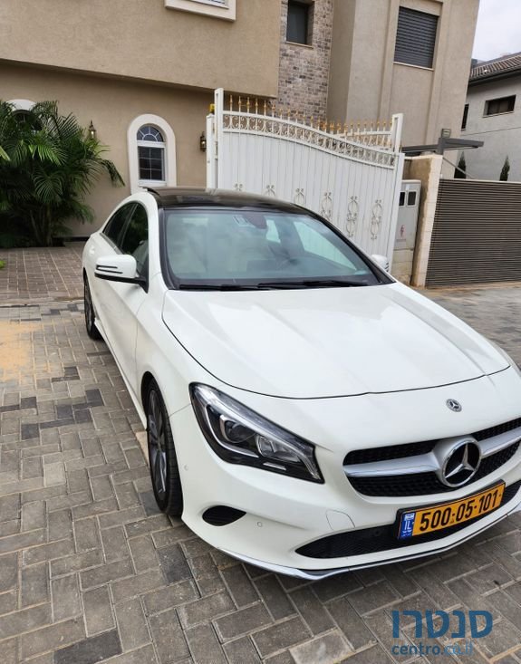2018' Mercedes-Benz Cla מרצדס photo #2