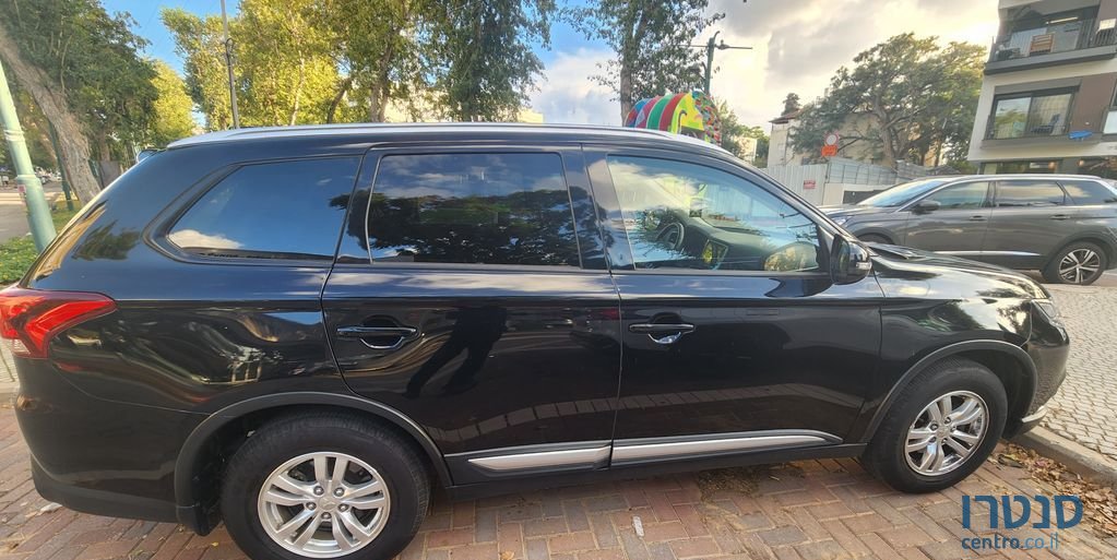 2019' Mitsubishi Outlander מיצובישי אאוטלנדר photo #3