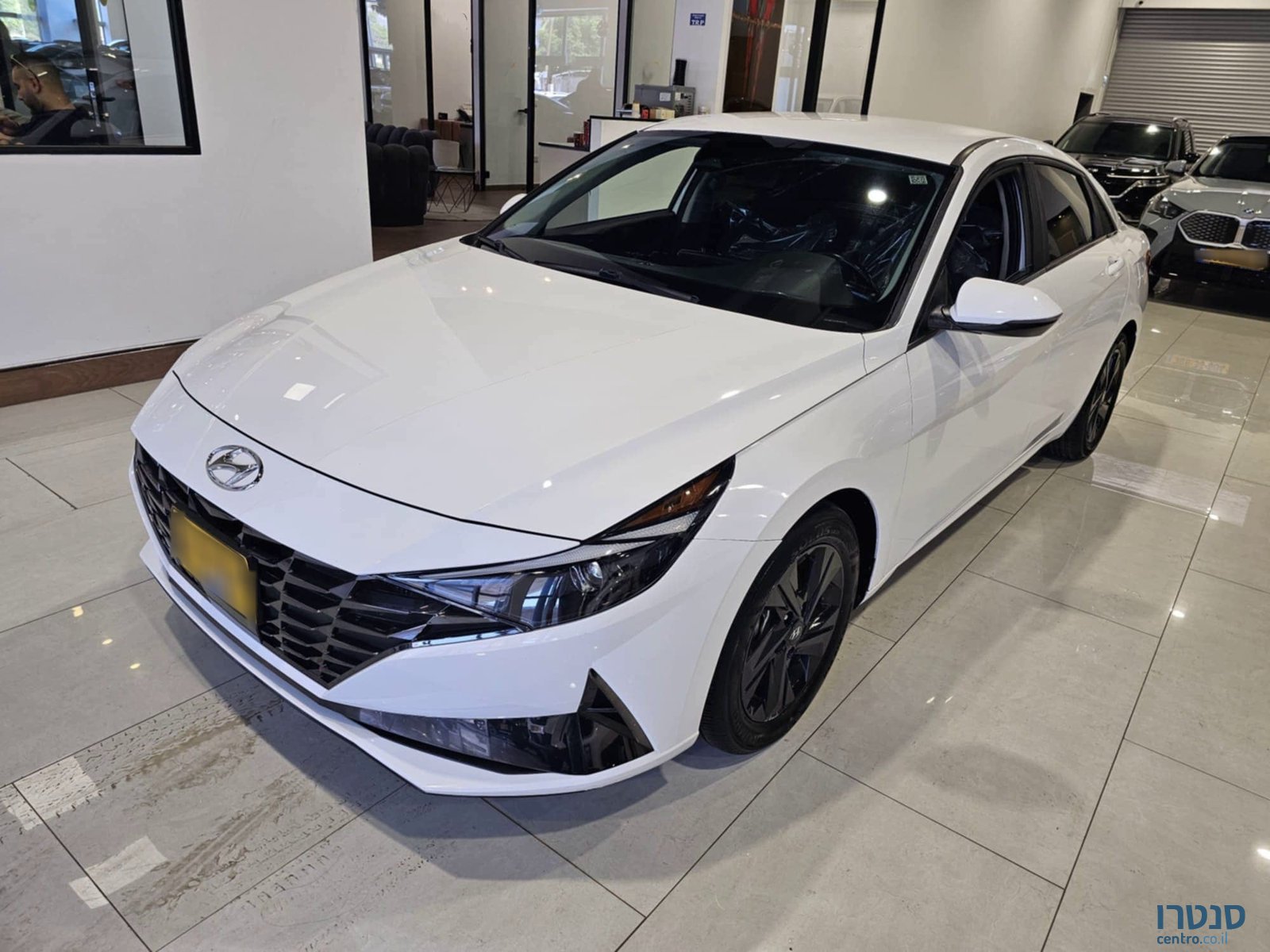 2023' Hyundai Elantra photo #1