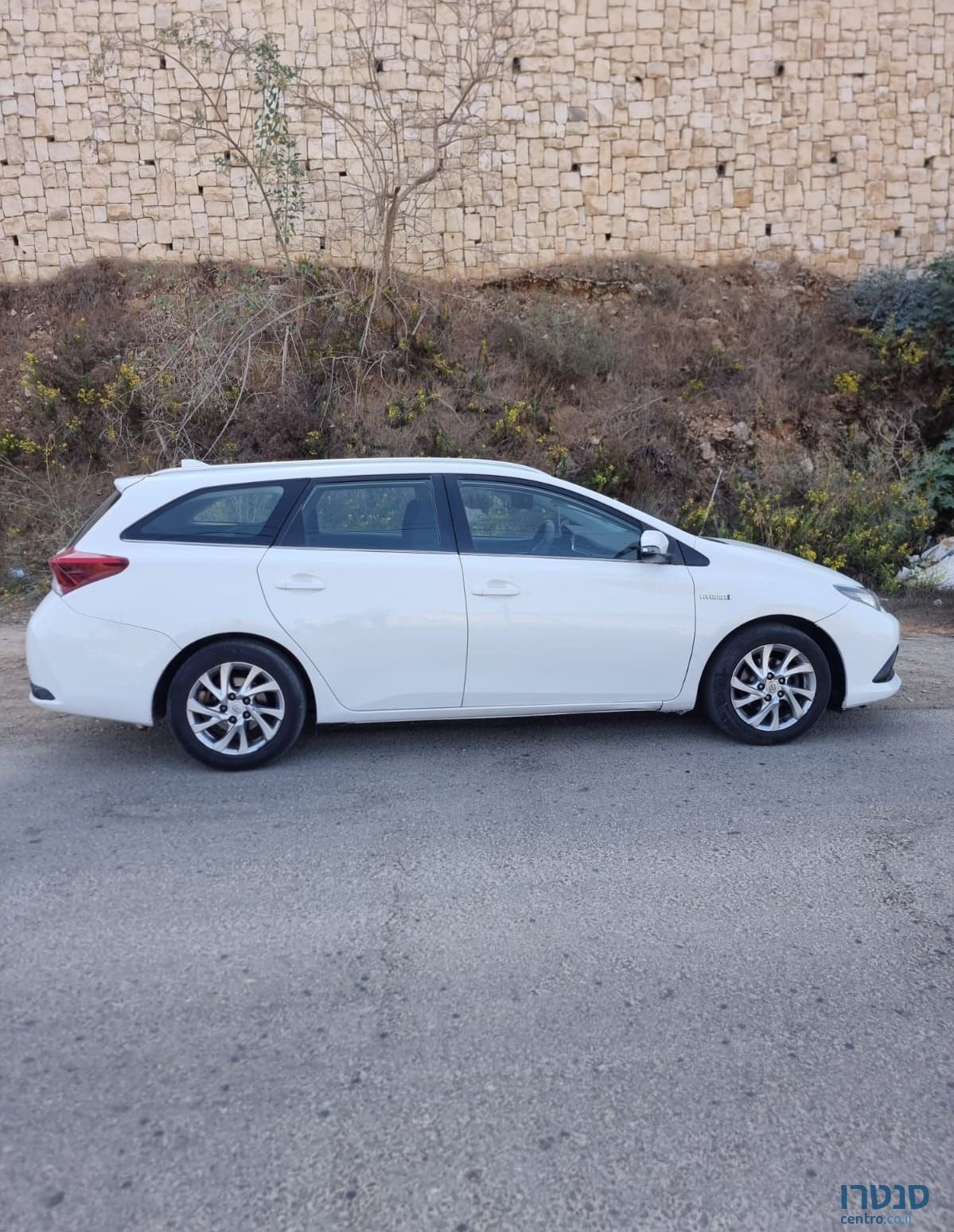 2016' Toyota Auris טויוטה אוריס photo #5