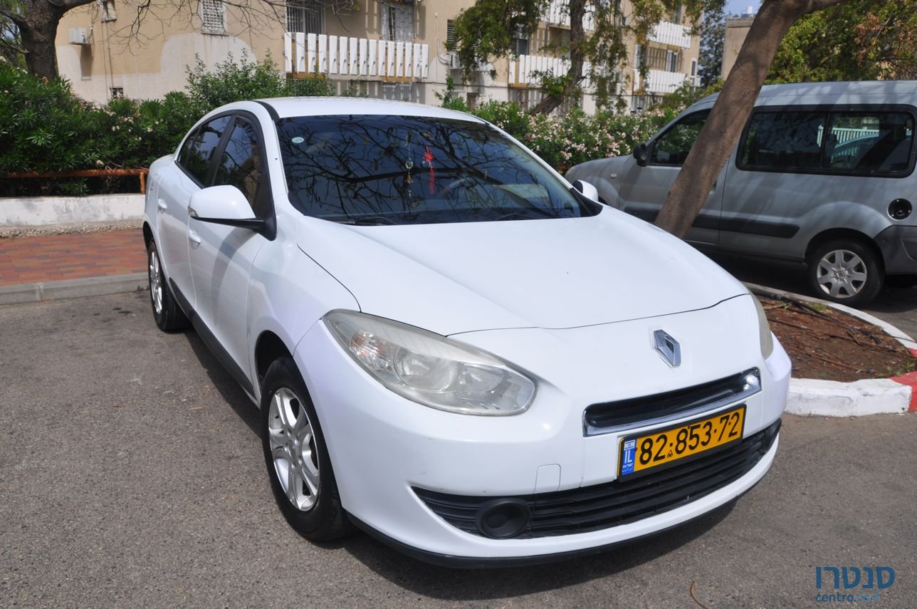 2010' Renault photo #1