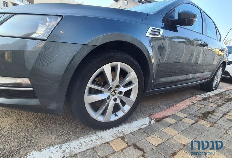 2017' Skoda Octavia סקודה אוקטביה photo #1