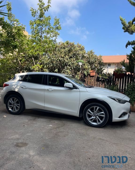 2017' Infiniti Q30 אינפיניטי photo #2