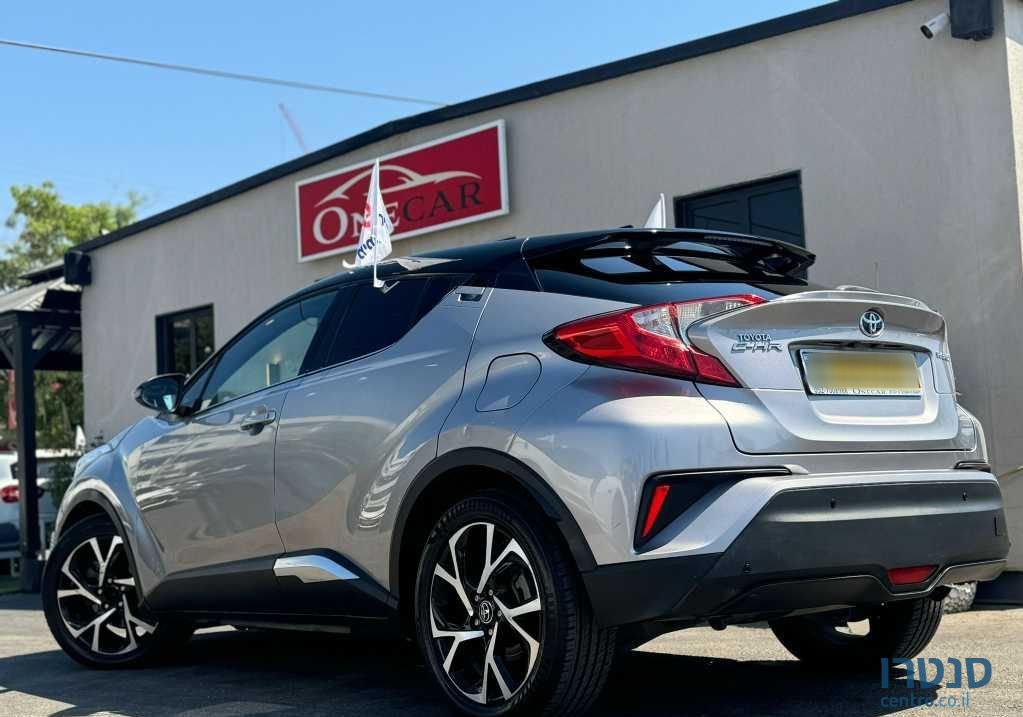 2017' Toyota C-HR טויוטה photo #2