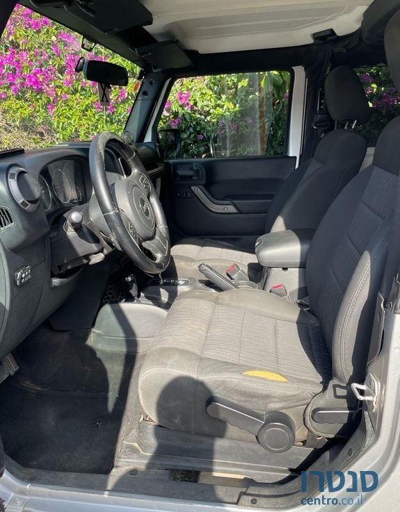2012' Jeep Wrangler ג'יפ  רנגלר photo #4