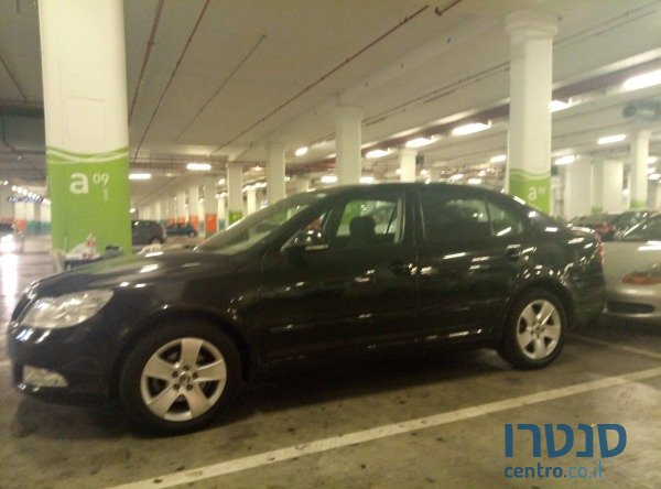 2013' Skoda Octavia photo #1