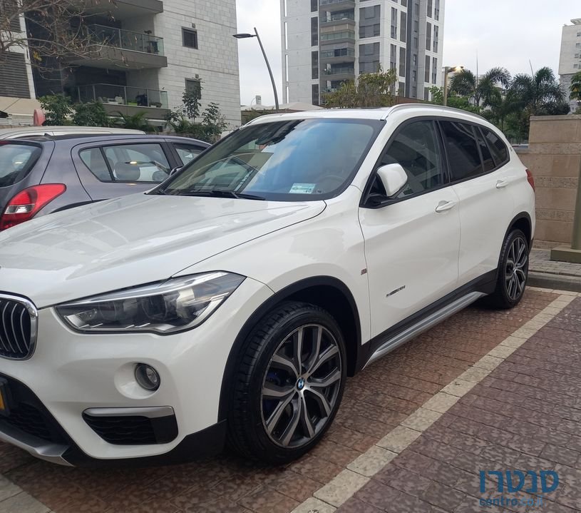2017' BMW X1 ב.מ.וו photo #5