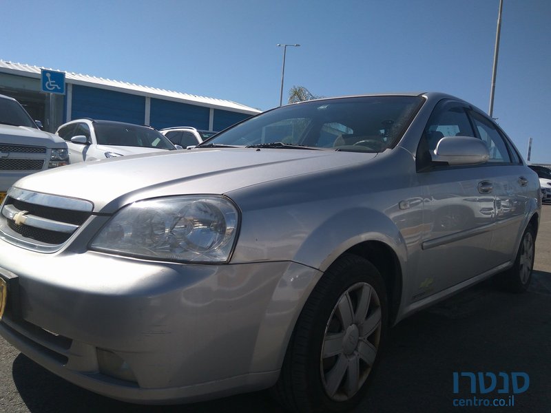 2007' Chevrolet Optra photo #2