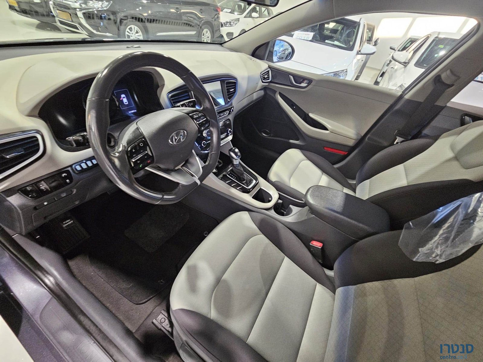 2018' Hyundai Ioniq photo #5