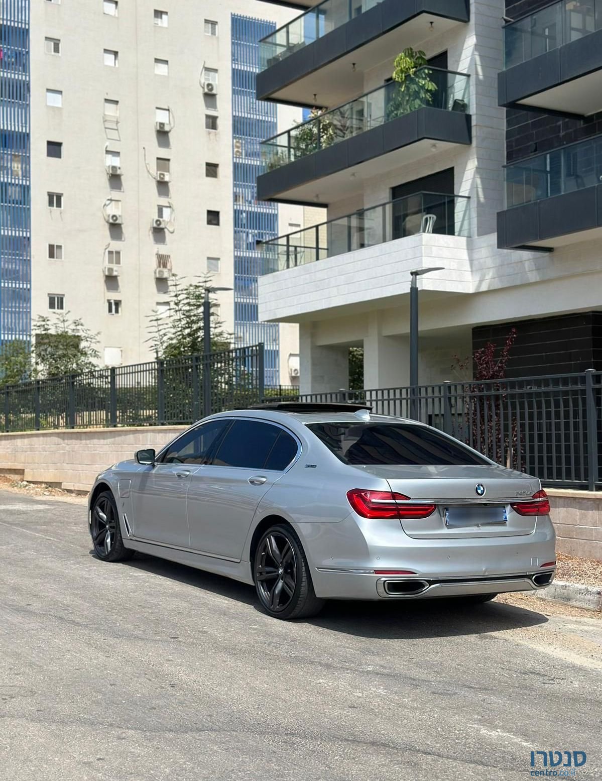 2017' BMW 7 Series ב מ וו סדרה 7 photo #3