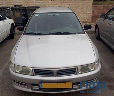 2000' Mitsubishi Lancer Glx photo #2