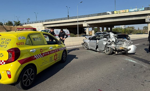 Трое пострадавших в результате ДТП с участием четырех автомобилей возле Кирьят-Гата
