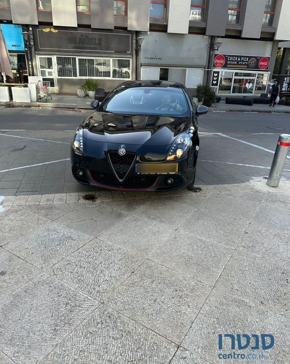 2019' Alfa Romeo Giulietta אלפא רומיאו ג'ולייטה photo #2