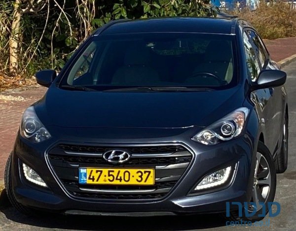 2016' Hyundai i30 photo #1