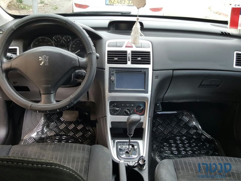 2008' Peugeot 307 photo #4