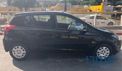 2013' Hyundai i20 i20 יונדאי photo #3