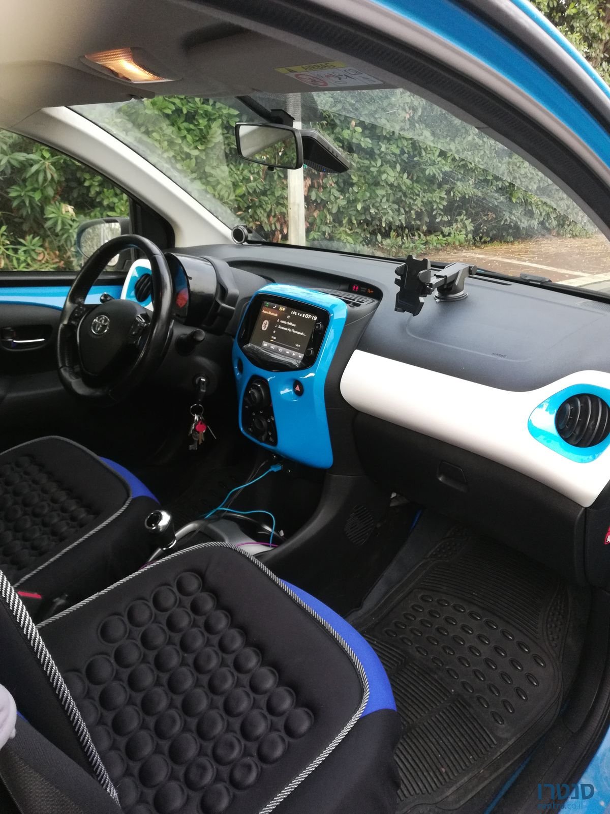 2017' Toyota Aygo photo #3