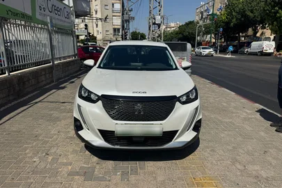 2020' Peugeot 2008