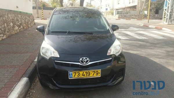 2012' Toyota Spacio photo #2