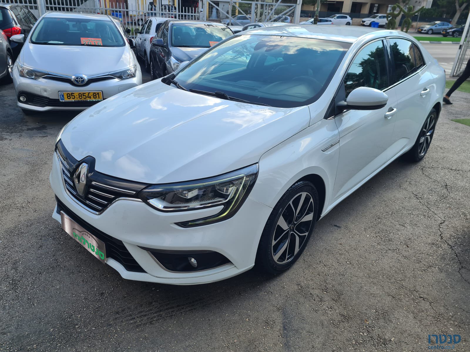 2018' Renault Megane photo #1