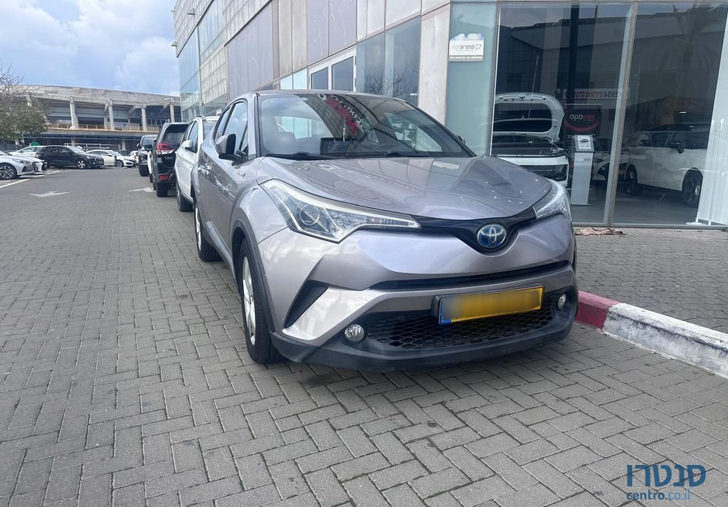 2017' Toyota C-HR טויוטה photo #1