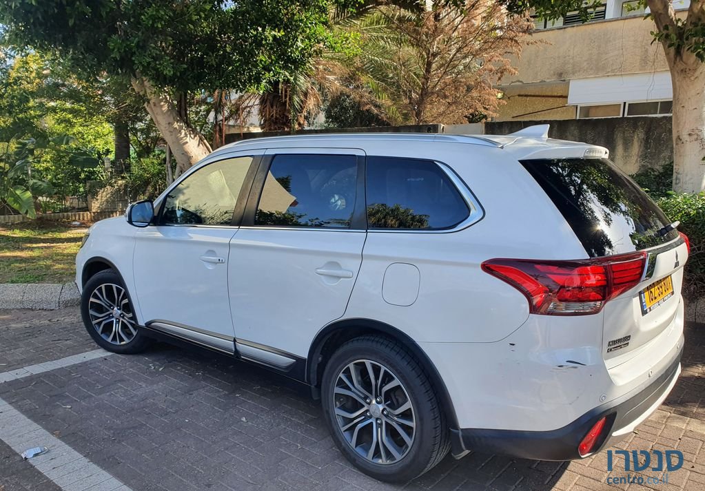 2017' Mitsubishi Outlander מיצובישי אאוטלנדר photo #2