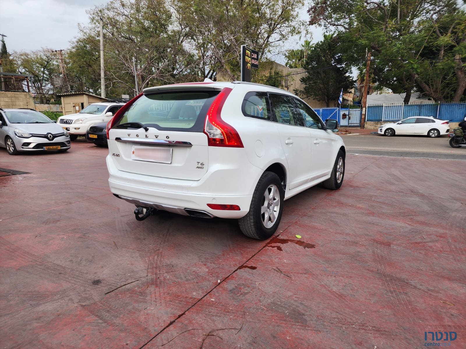 2015' Volvo XC60 photo #6