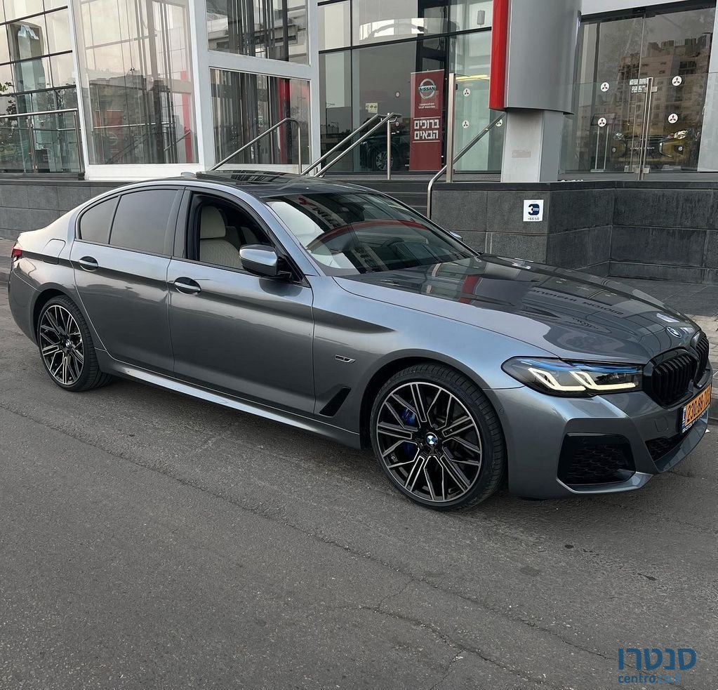 2022' BMW 5 Series ב.מ.וו סדרה 5 photo #1