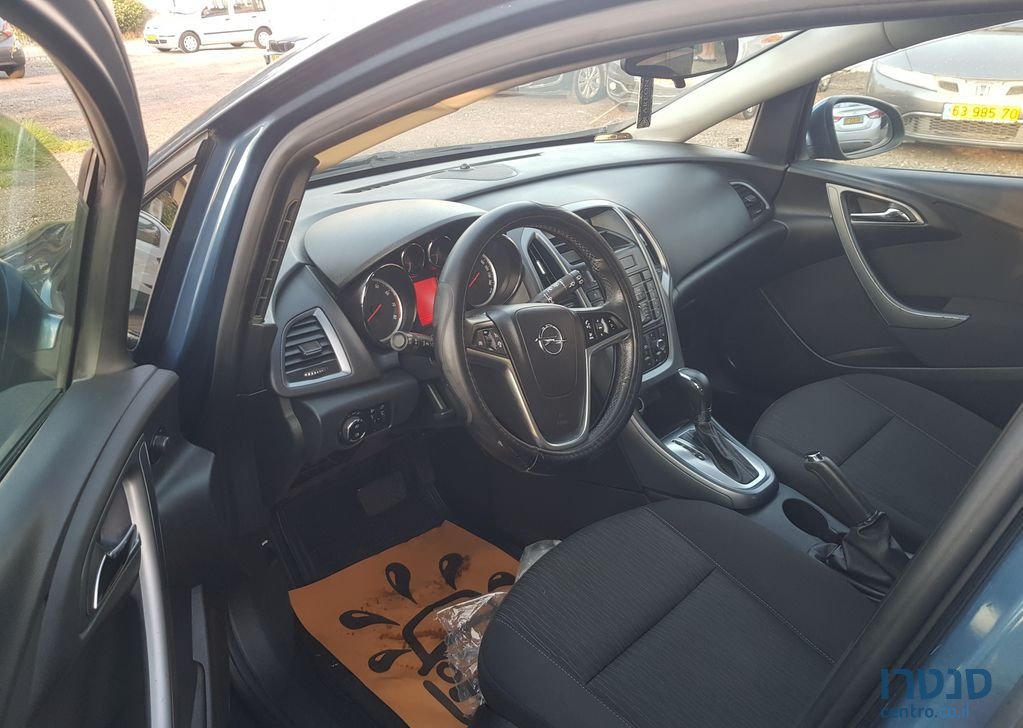 2013' Opel Astra אופל אסטרה photo #4