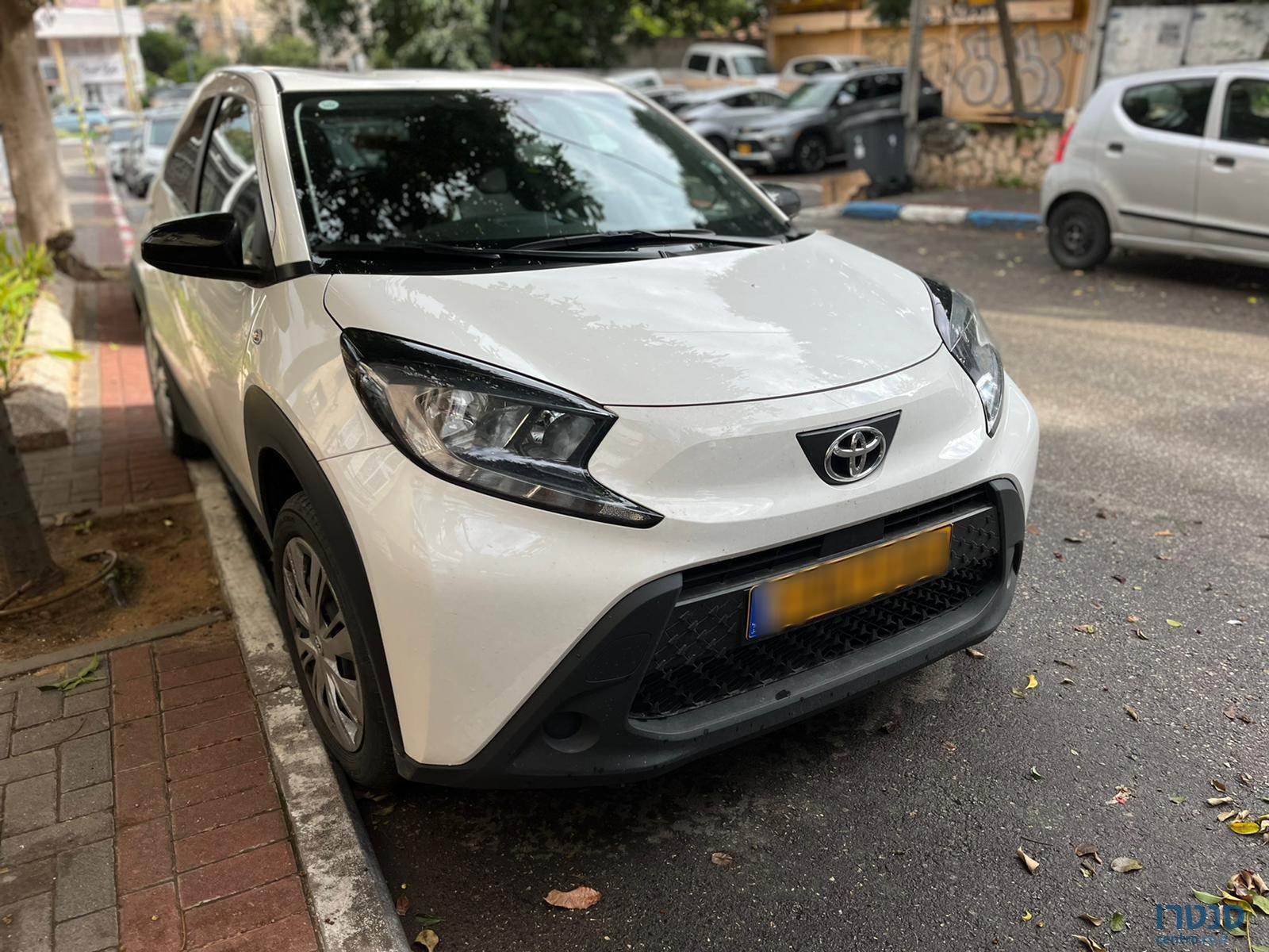 2021' Toyota Aygo photo #2