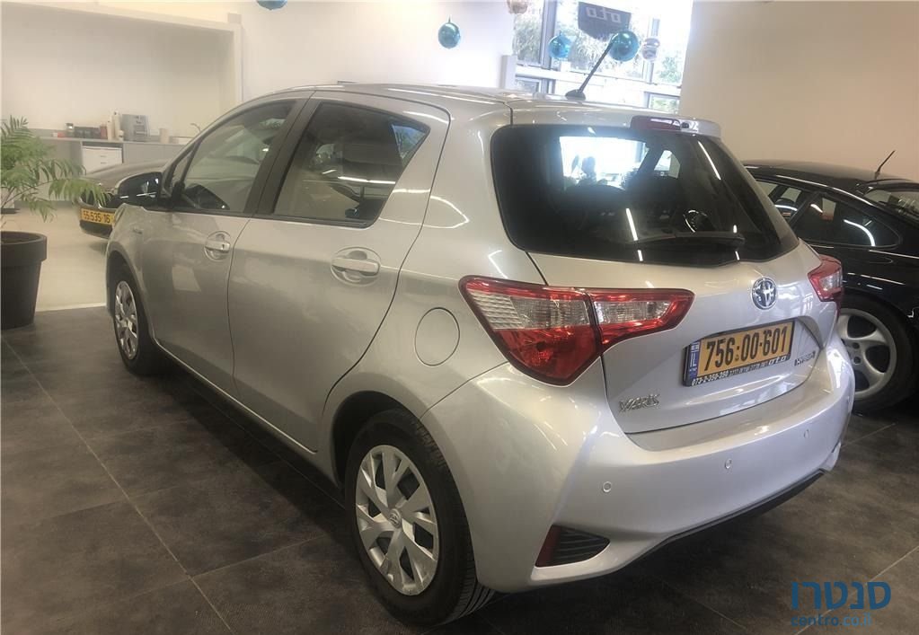 2019' Toyota Yaris טויוטה יאריס photo #2