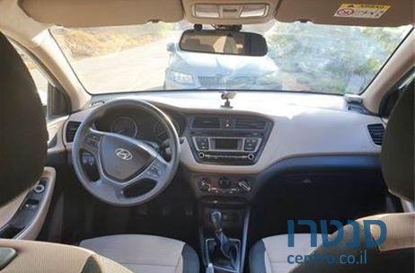 2016' Hyundai i20 יונדאי אינסייט photo #1
