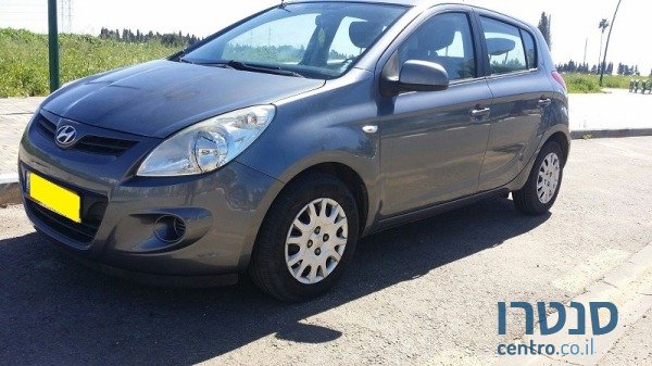 2010' Hyundai i20 photo #1