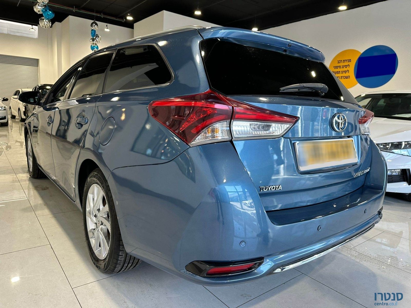 2016' Toyota Auris photo #4