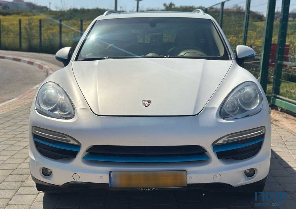 2010' Porsche Cayenne פורשה קאיין photo #3