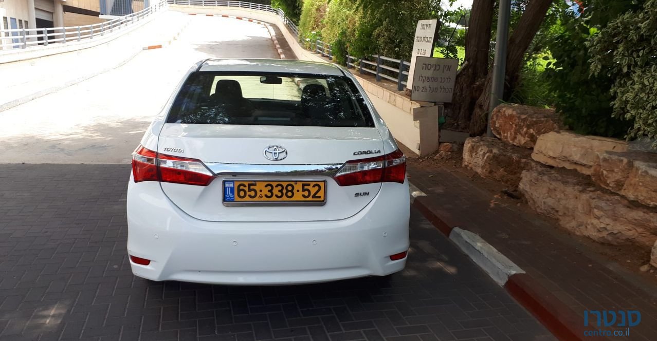 2013' Toyota Corolla טויוטה קורולה photo #1