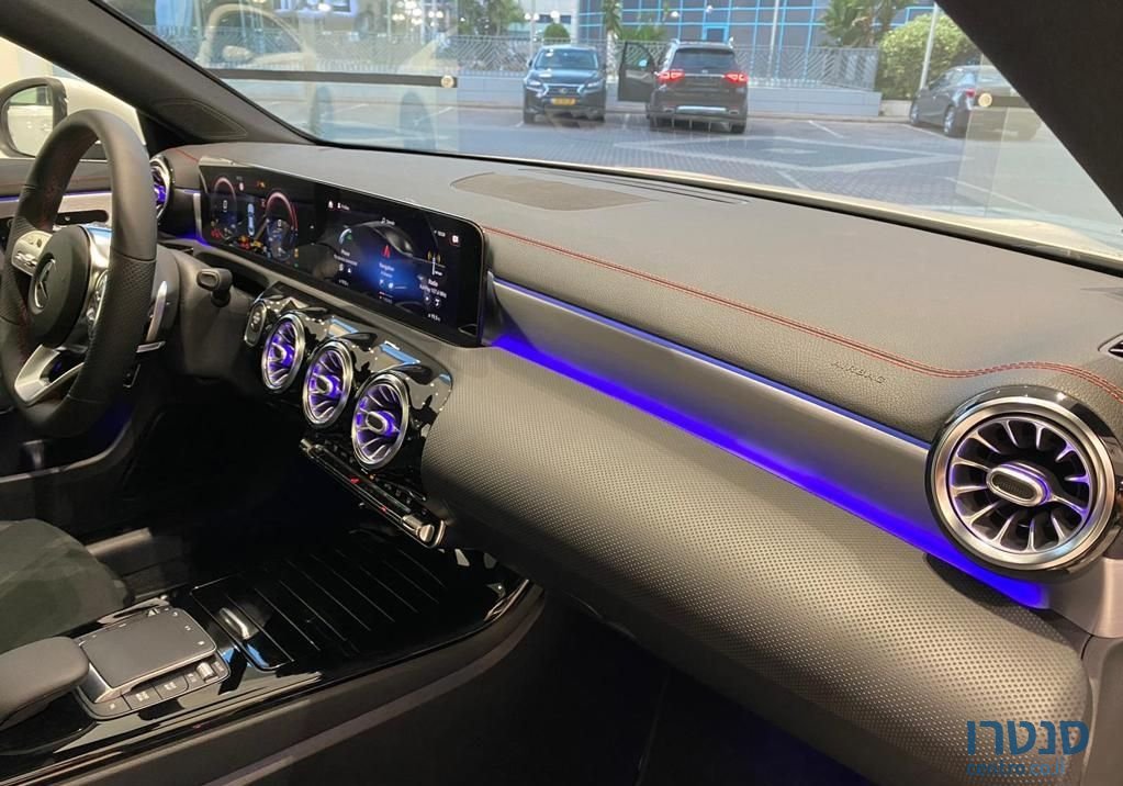 2021' Mercedes-Benz Cla מרצדס photo #5