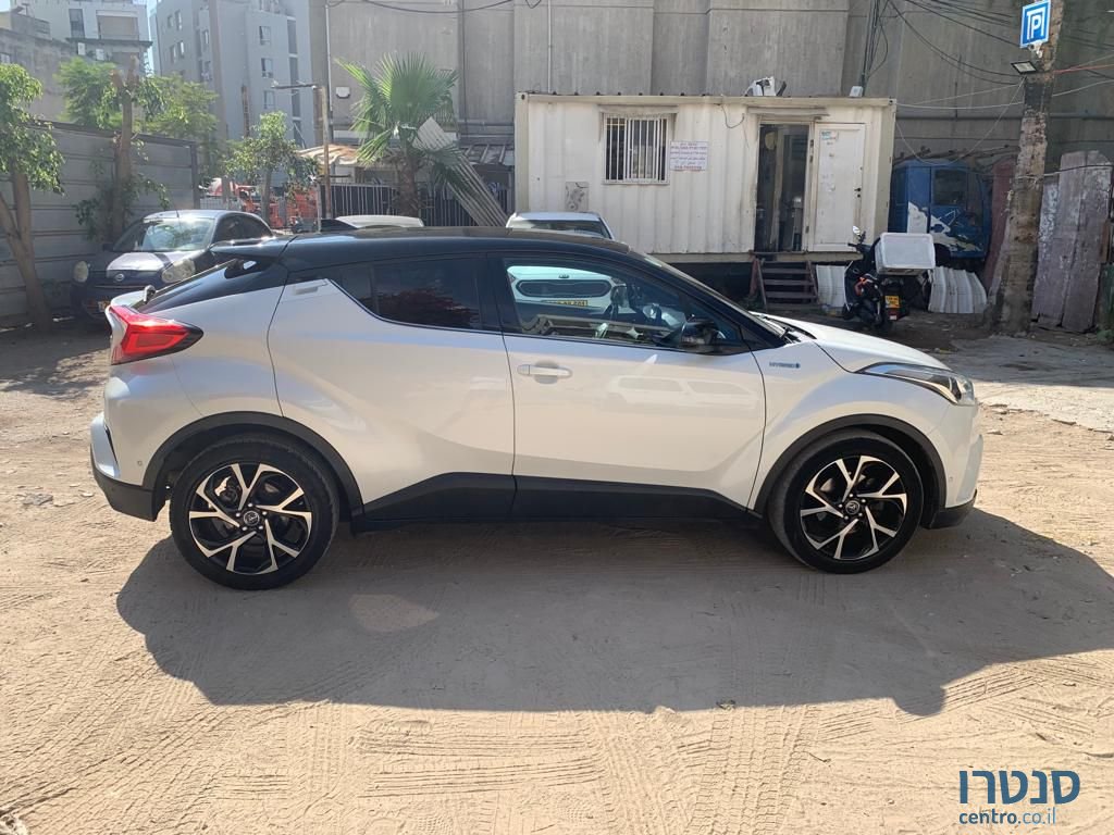 2018' Toyota C-HR טויוטה photo #1