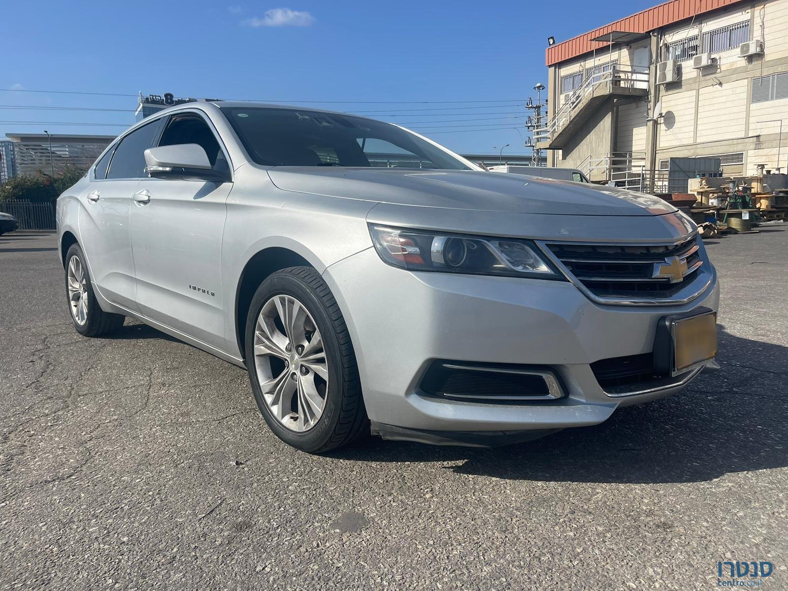 2015' Chevrolet Impala LT photo #1