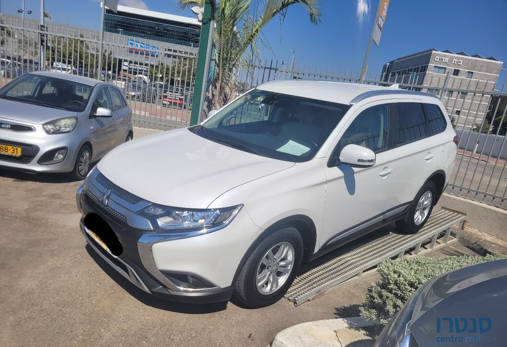 2019' Mitsubishi Outlander מיצובישי אאוטלנדר photo #1