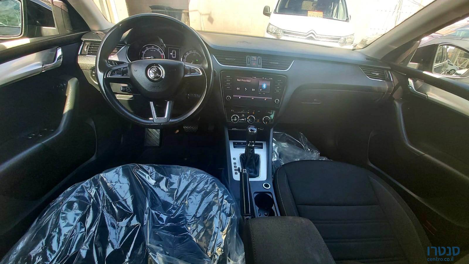 2019' Skoda Octavia photo #4