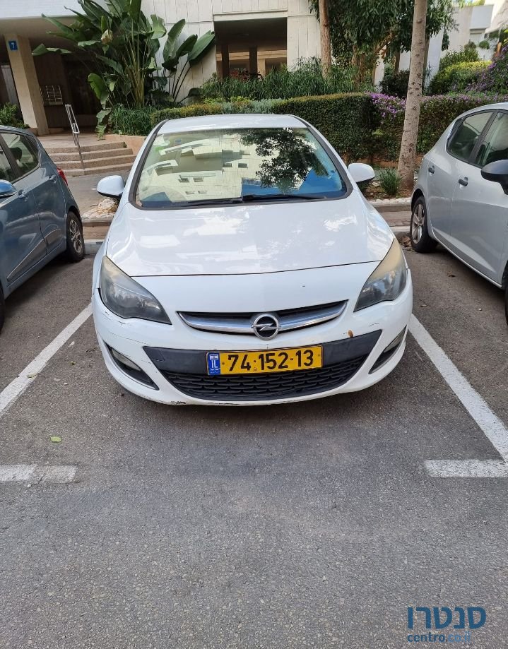 2012' Opel Astra אופל אסטרה photo #1