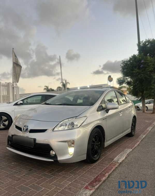 2015' Toyota Prius טויוטה פריוס photo #1