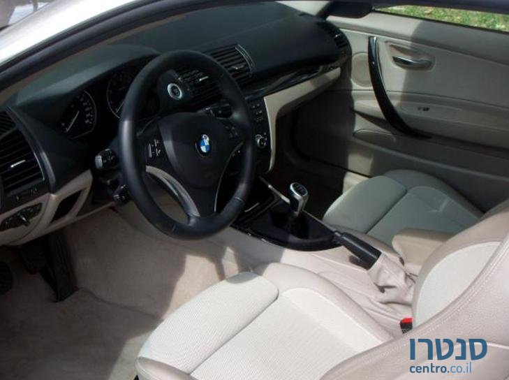 2010' BMW 1 Series 3 Door photo #3