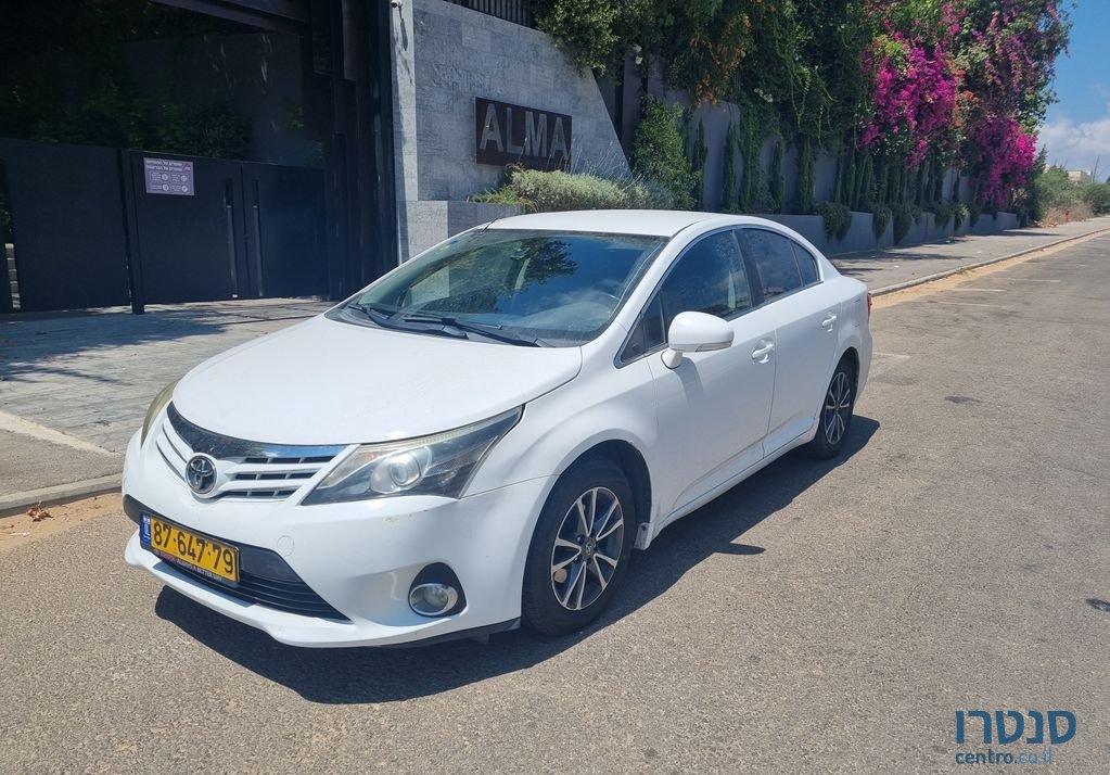 2013' Toyota Avensis טויוטה אוונסיס photo #2