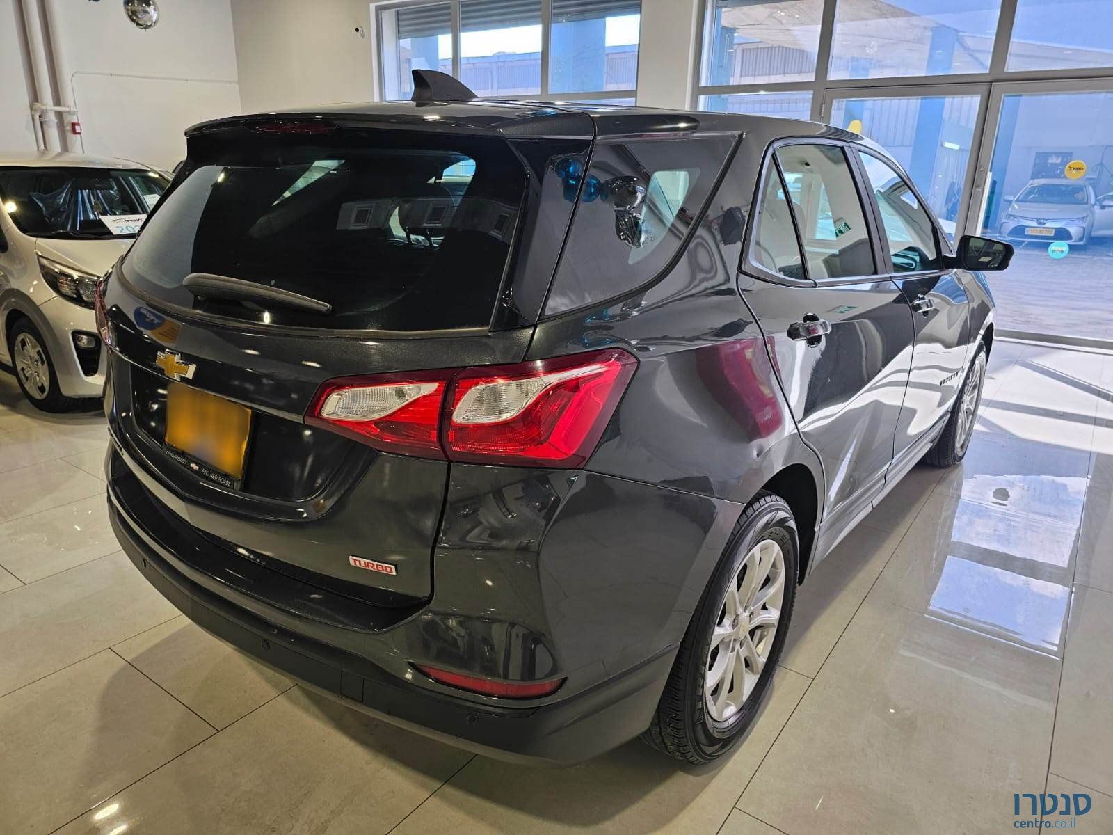 2020' Chevrolet Equinox photo #3