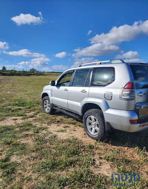 2006' Toyota Land Cruiser טויוטה לנד קרוזר photo #3