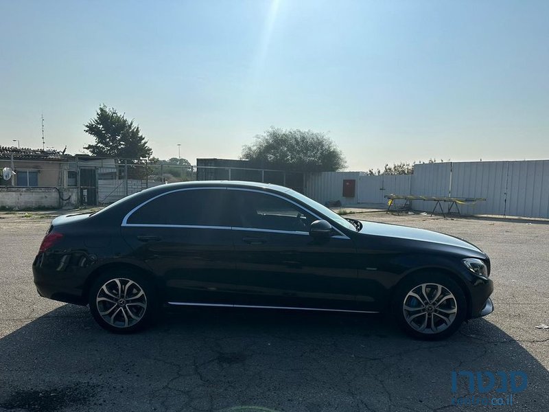 2017' Mercedes-Benz C-Class מרצדס photo #2